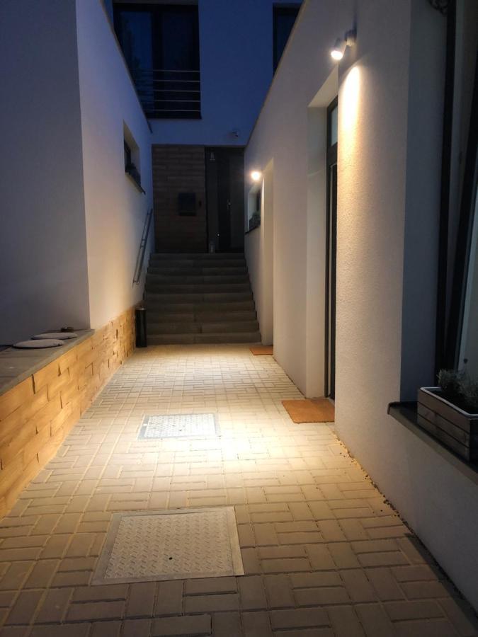 R E L L A X Studia Chvalovice Hate Na Greenway Praha-Wien Exterior foto